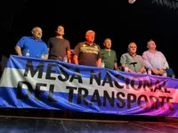 Los gremios del transporte profundizan su desafío a Milei: “No sabe dónde se está metiendo”