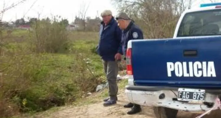 Hallan mujer ahogada en una zanja