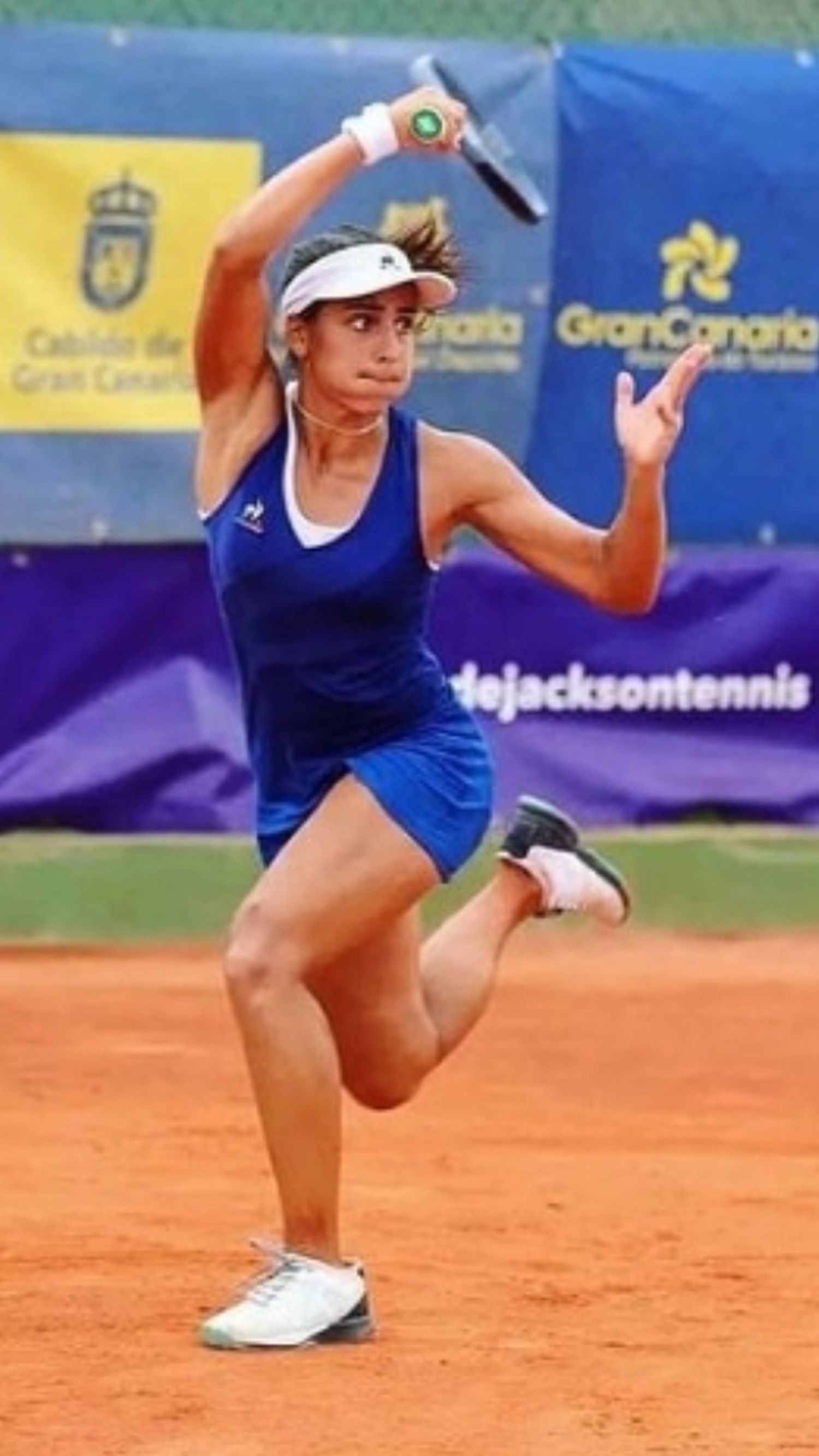 Carlé reaccionó y dio el salto a octavos de final