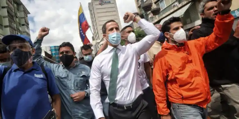 GUAIDÓ recorre Sabana Grande y pide rechazar «fraude» del 6Dic