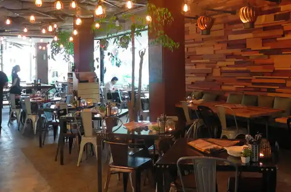 Sensaciones encontradas: gastronómicos celebraron la apertura, pero cuestionaron la franja horaria