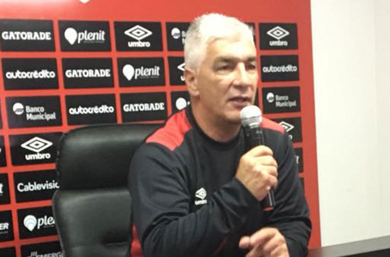 Omar De Felippe: «Tenemos que ser contundentes»