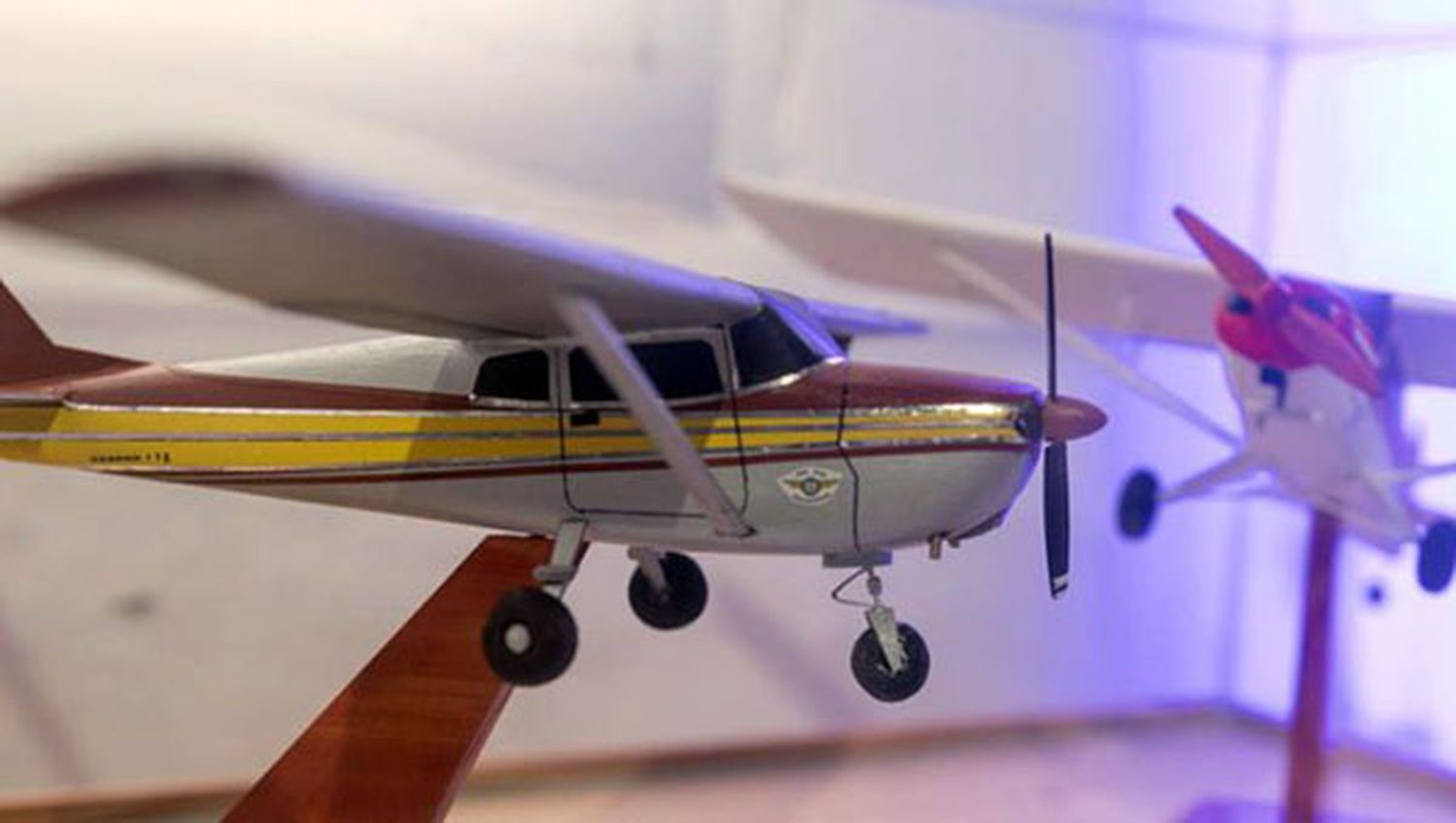 Inauguraron muestra por los 70 años del Aero Club