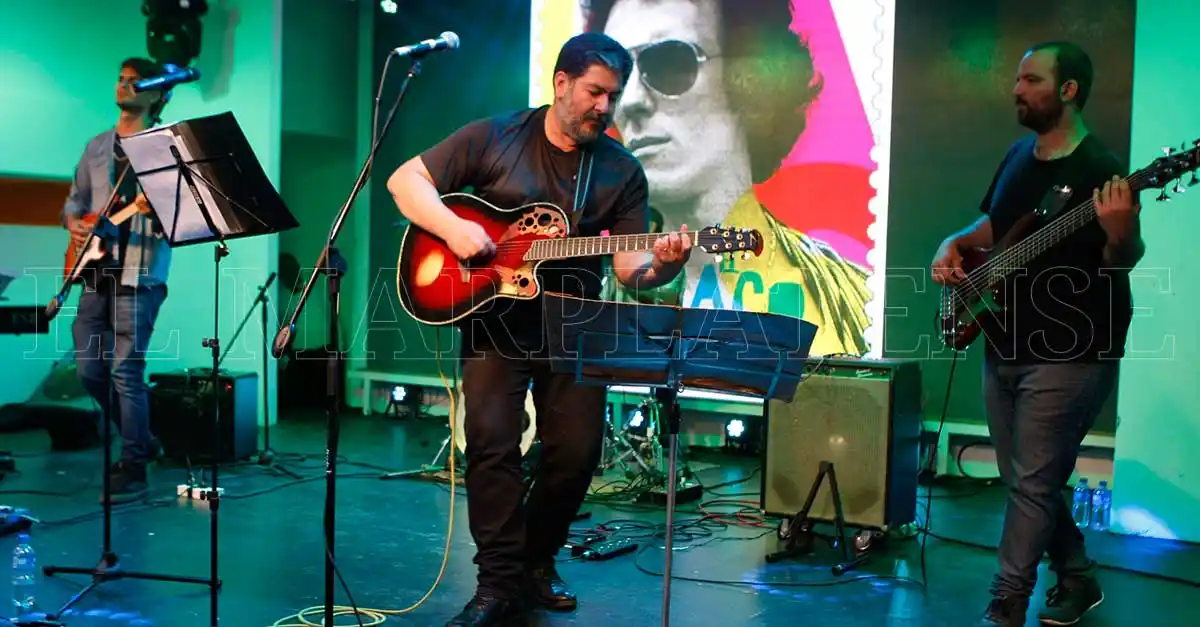 Amenábar rindió homenaje a la música eterna de Spinetta en Espacio Clarín