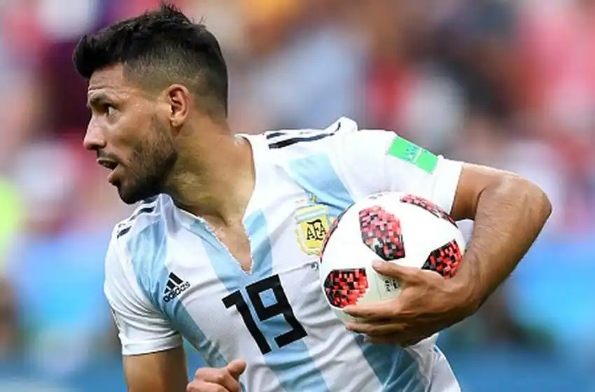 El Kun Agüero agradeció a todos, menos a Sampaoli