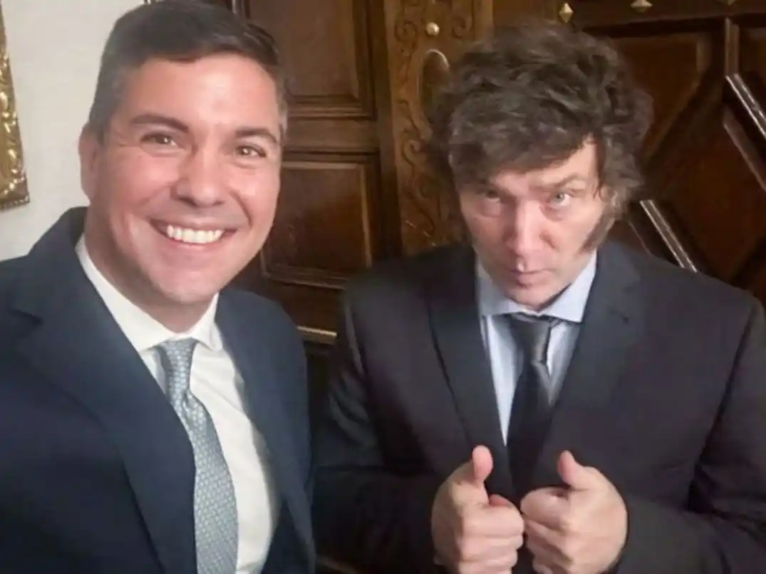 Milei y Peña. FOTO: X @SantiPenap