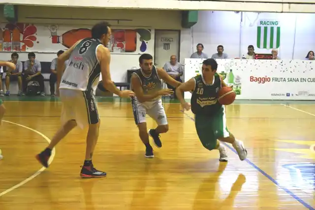 Racing no pudo con el líder Bancario y quedó complicado en la tabla