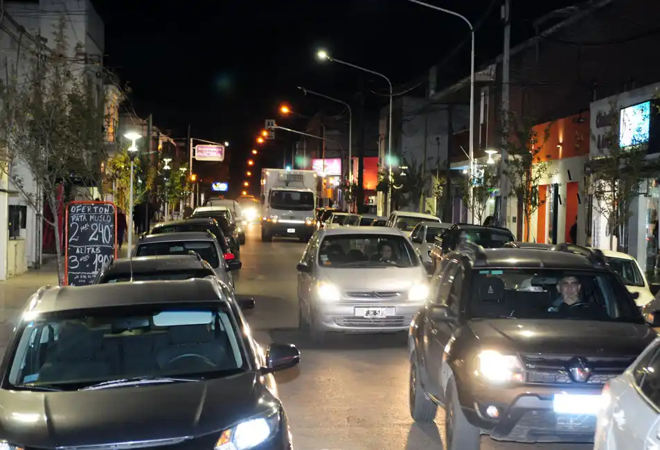 Comerciantes de Quintana dieron sus argumentos en contra de los límites al estacionamiento