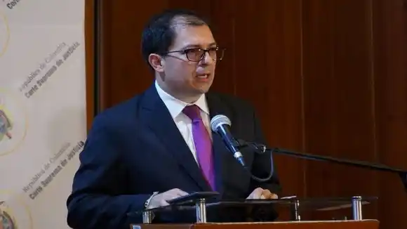 FISCAL COLOMBIANO ANUNCIA OFENSIVA contra disidencias de las FARC en la frontera con Venezuela