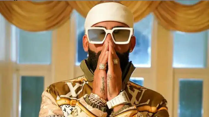 Arcángel dedica desgarradora imagen a su hermano