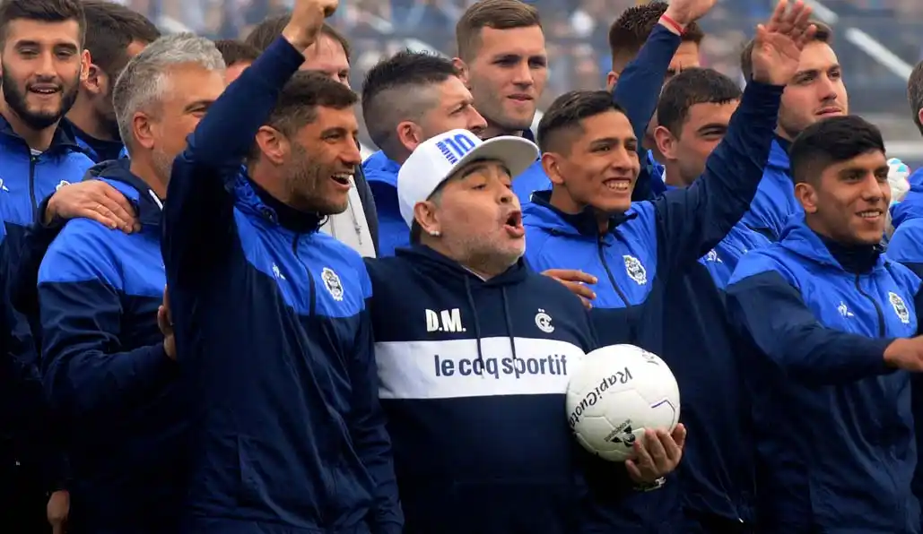 La Plata: “Seguramente Diego se va a ir de Gimnasia” afirmó la novia de Maradona