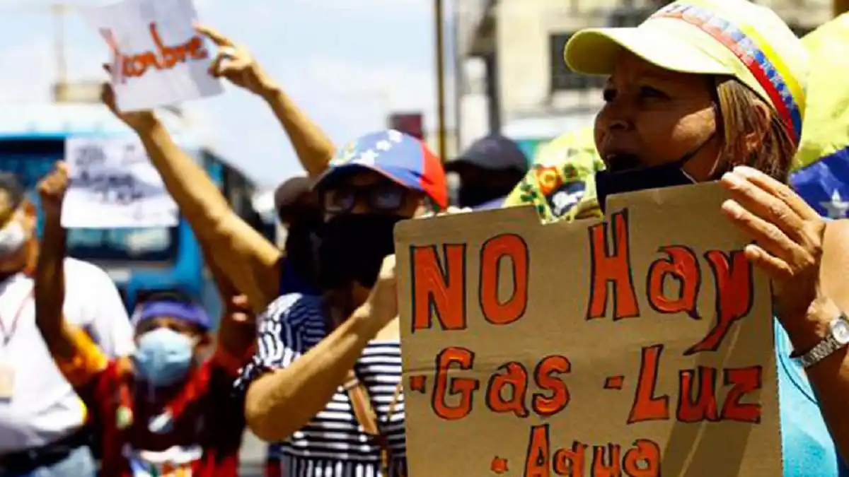 ¡YA ERA TIEMPO! MADURO ORDENA atender denuncias sobre fallas en los servicios públicos