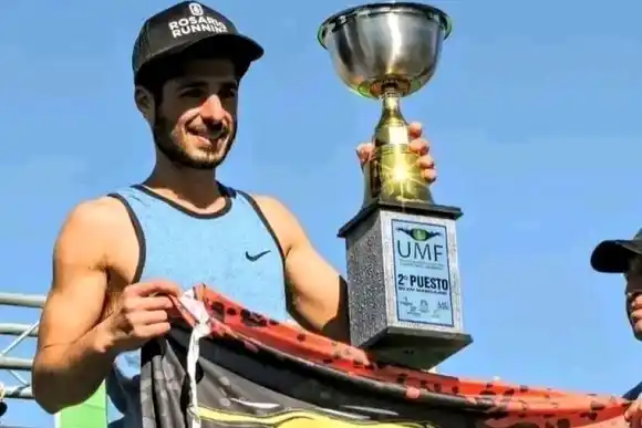 Agustín Pecantet se coronó campeón de ultramaratón en Formosa