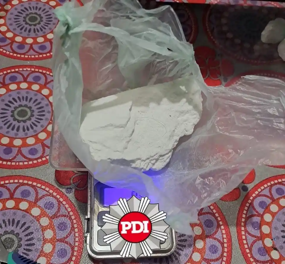 Parte del material incautado en el domicilio allanado. Foto: Gentileza PDI