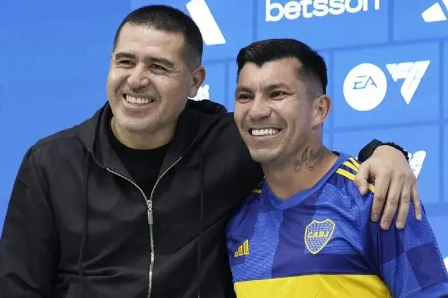 Medel fue presentado como refuerzo de Boca: