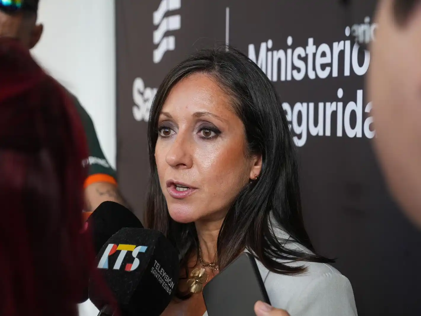 Amenazas a escuelas: ya enviaron más de 30 avisos para cubrir los costos de los operativos que son de hasta 200 millones