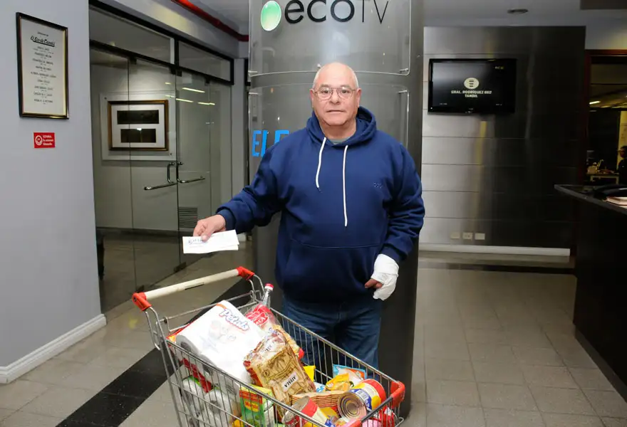 Se entregó otro carro completo de mercadería