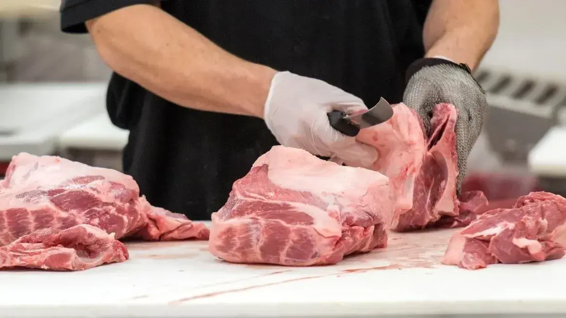 La carne vacuna argentina cerró julio con más divisas y China concentró casi el 58% de los envíos