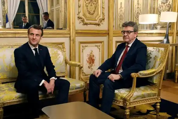 Mélenchon amenazó a Macron con destituirlo en caso de que no haya un gobierno de izquierdas