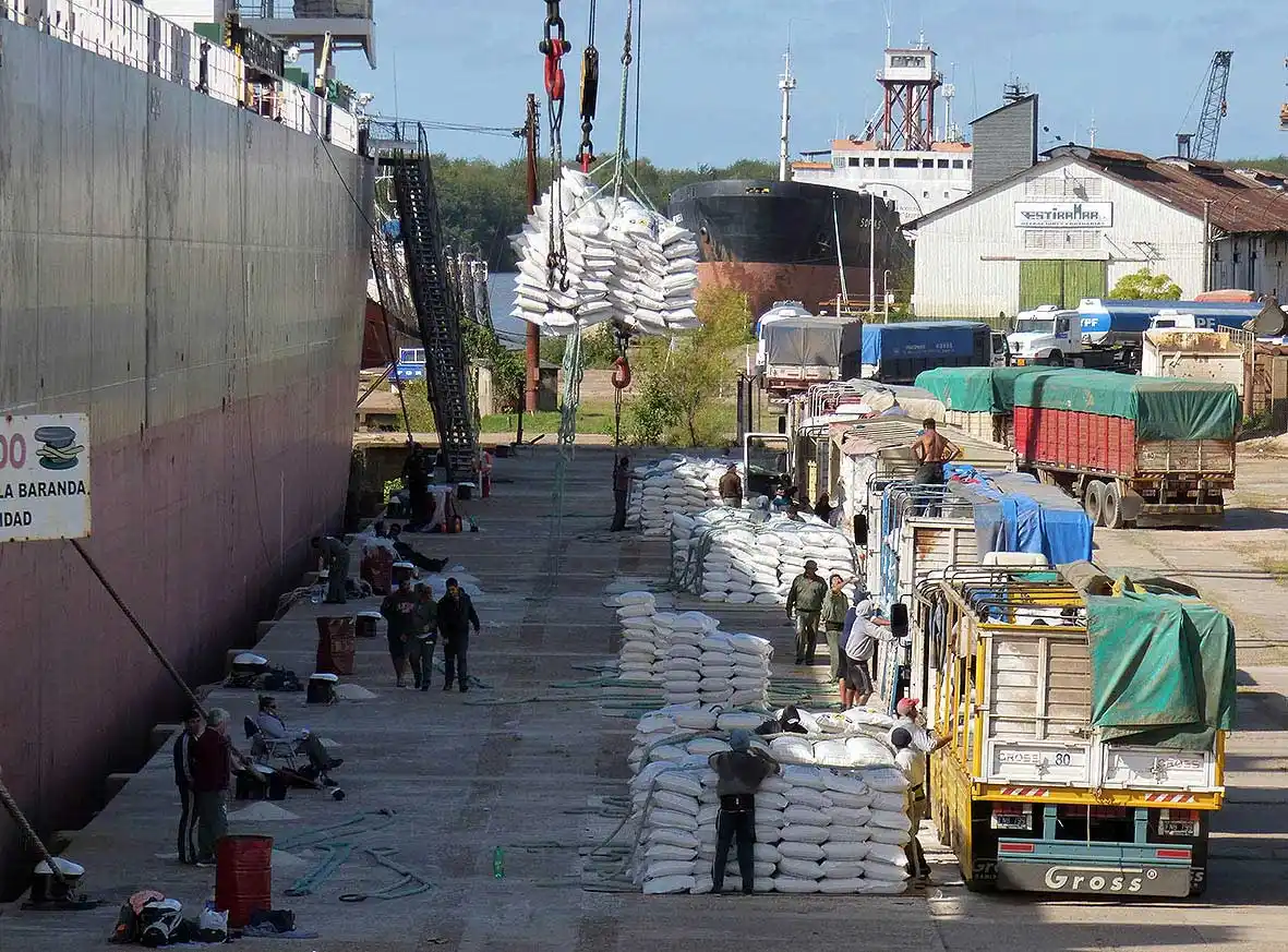 “El transporte por el río Uruguay es clave para generar más empleo”