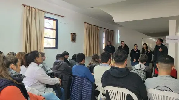 Finalizó el curso de manipulación segura de carnes del CRESTA