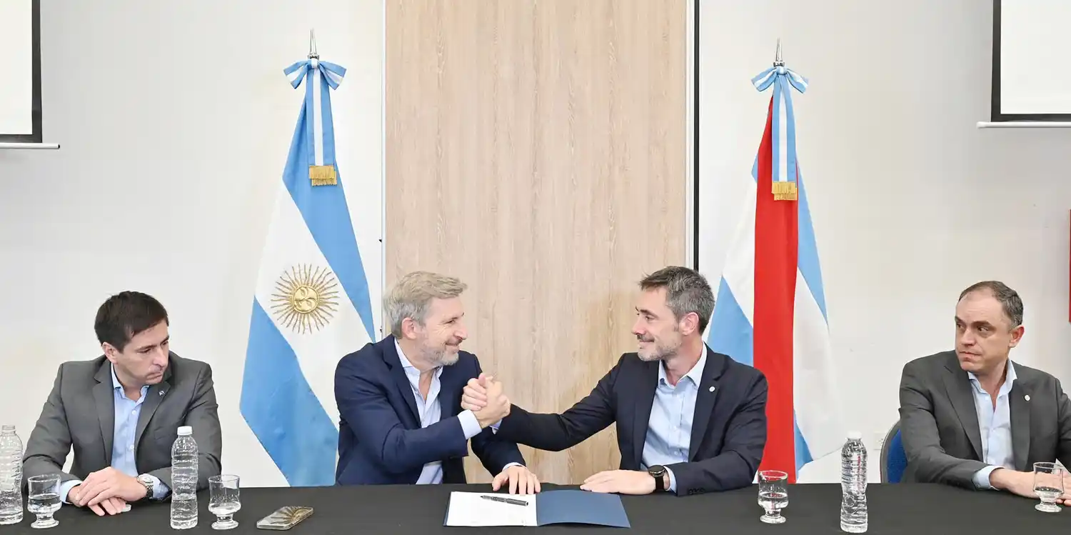 Frigerio firmó convenios con el CFI para potenciar la inversión y el desarrollo productivo