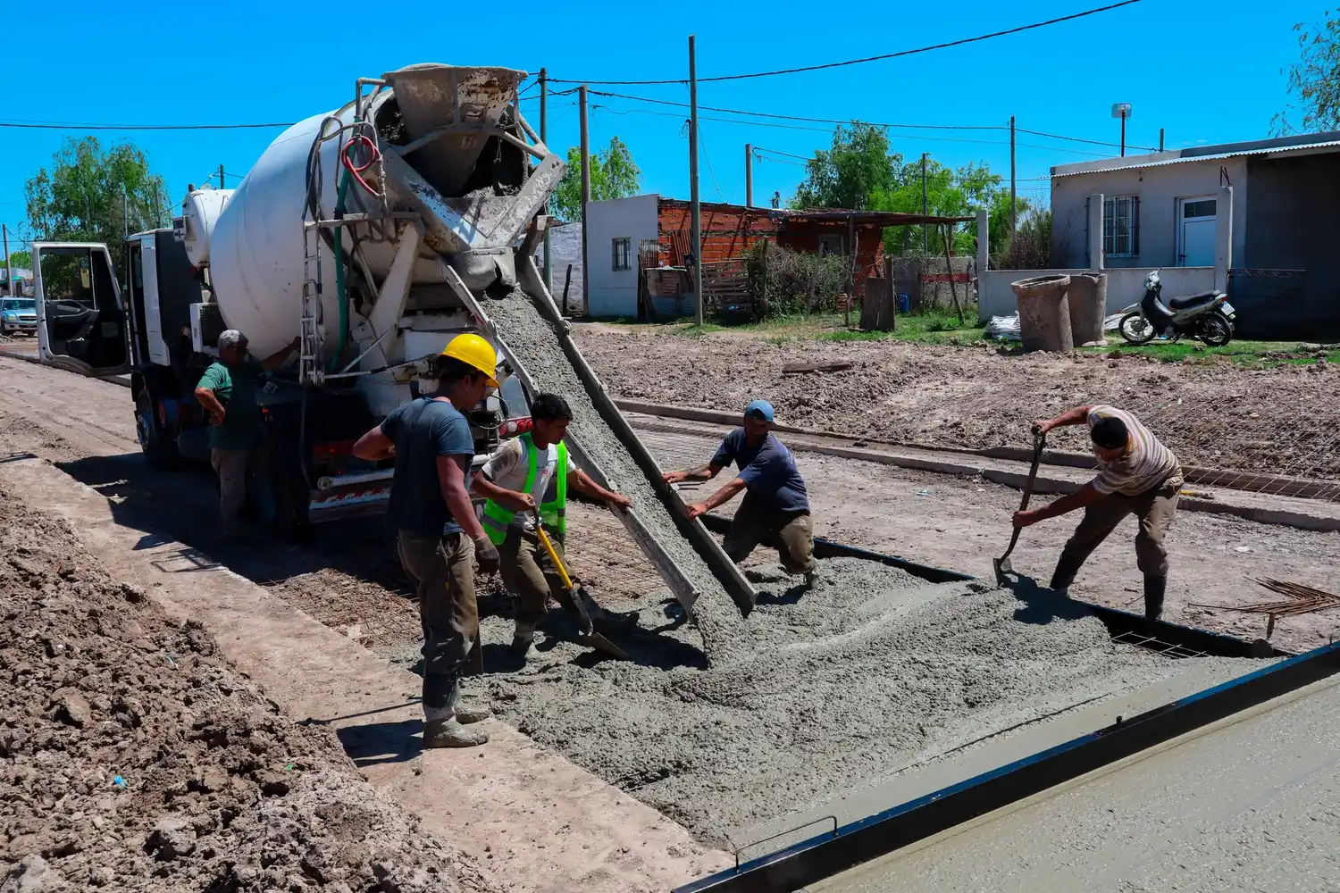 Avanza la pavimentación del Barrio Evita