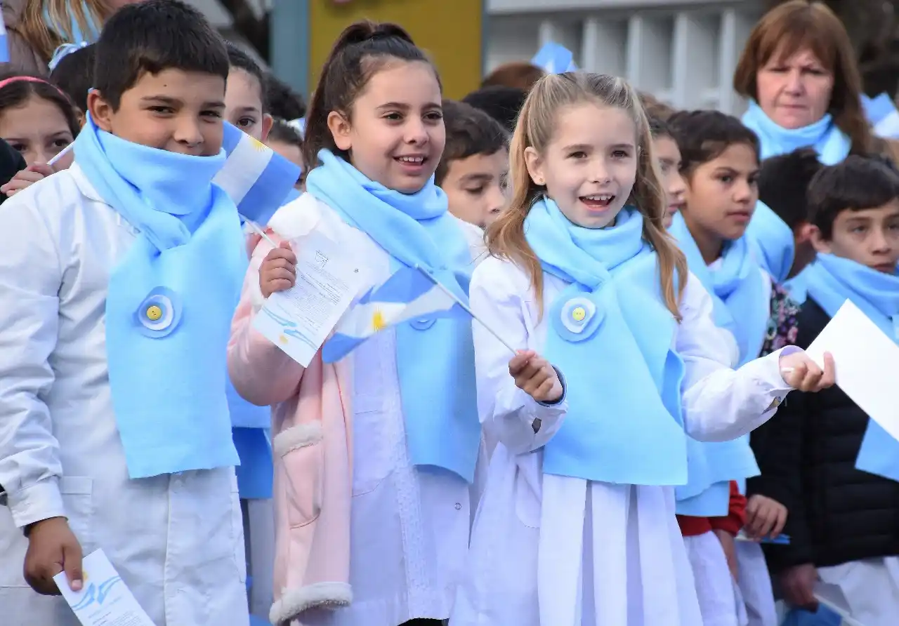 340 promesas de fidelidad a la Bandera