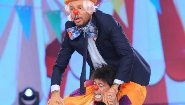 Salsa en trío y humor en el Bailando 2016