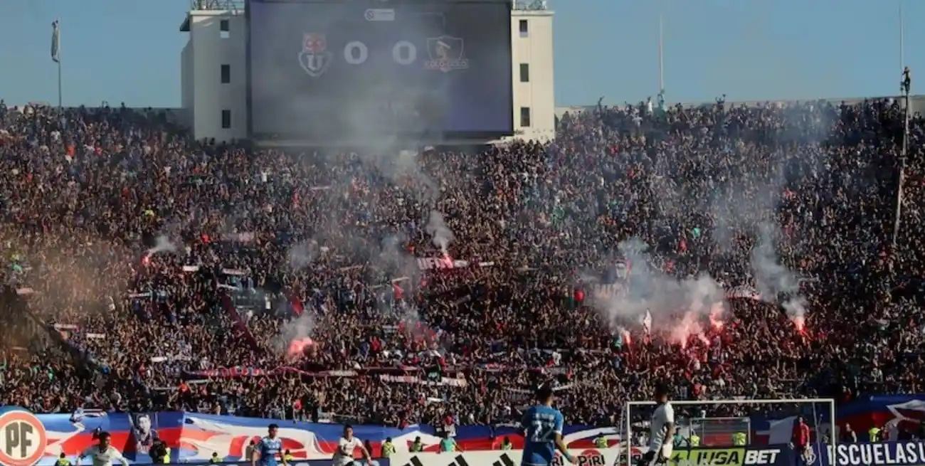 El duelo que estaba programado para este domingo fue postergado luego de los hechos de violencia que ocurrieron el jueves en el estadio Monumental de Santiago.