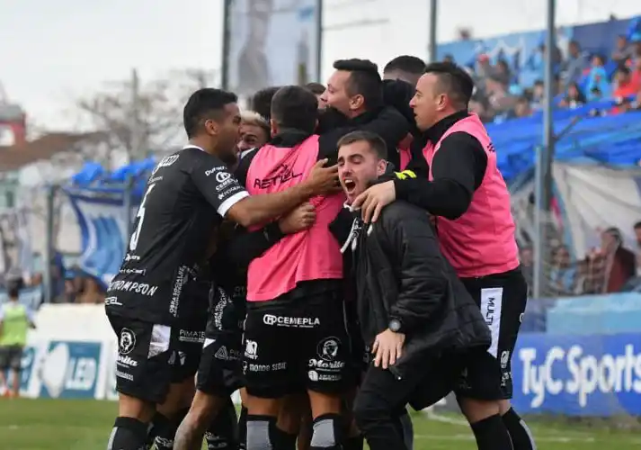 All Boys ascendió con una derrota ajustada