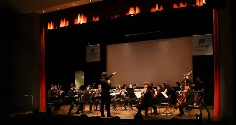 Vuelve la Camerata de la Universidad Nacional de las Artes al Salón Dorado