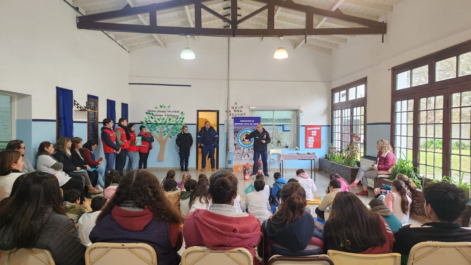 Se comenzó el miércoles con una jornada en la escuela de Fulton