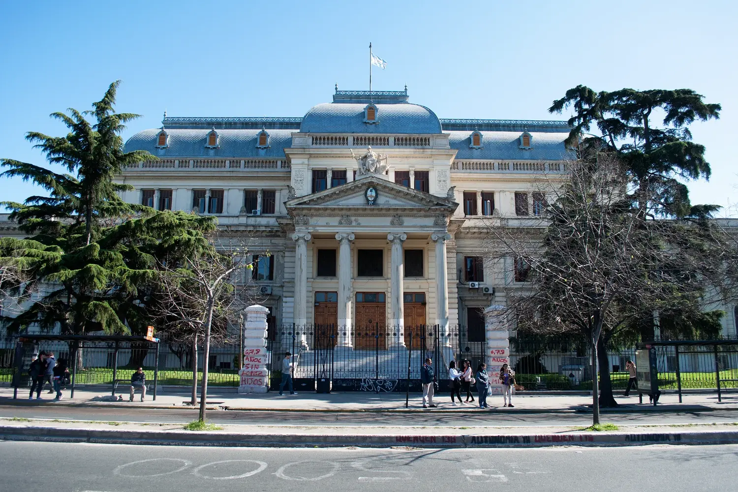 Cada legislador le cuesta a la Provincia más de $7,5 millones por día en un año marcado por la parálisis legislativa