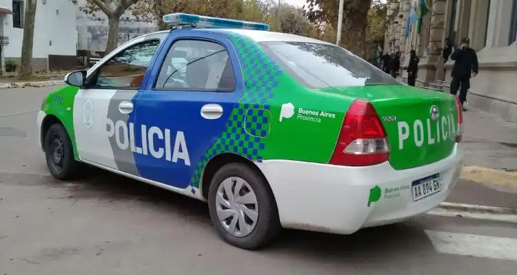 Un robo, daños, clausuras y un detenido en el parte policial