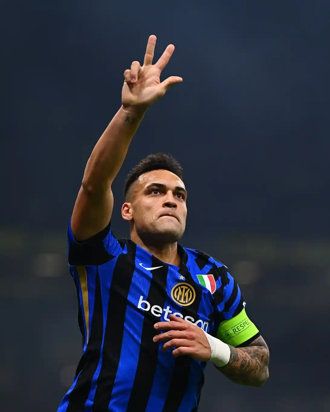 Lautaro Martínez sobresalió con tres goles para Inter.