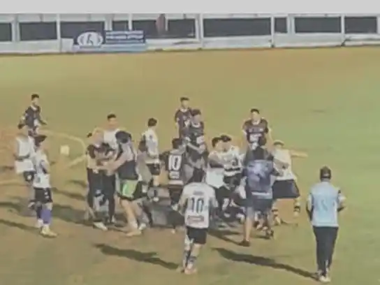 Se desató una batalla campal en la Liga de Concepción del Uruguay