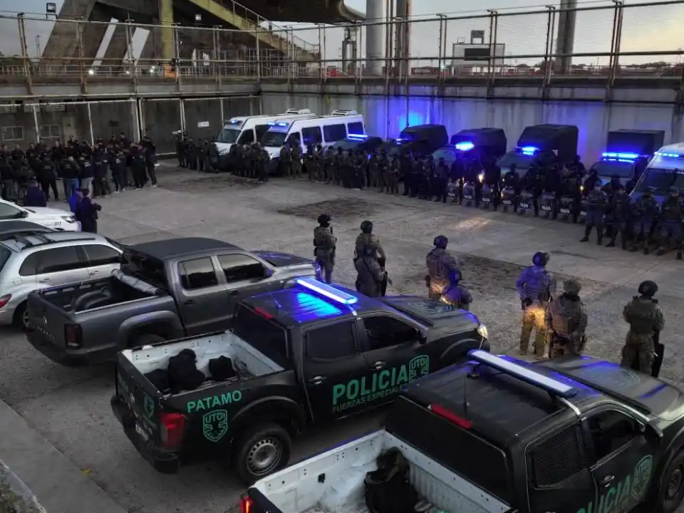 Según trascendió, los primeros procedimientos se concretaron en sectores como Libertad y 226, Cerrito y 49, y el barrio San Patricio.