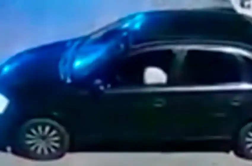 Villa Luzuriaga: le quisieron robar, intentó escapar marcha atrás y atropelló a su amigo