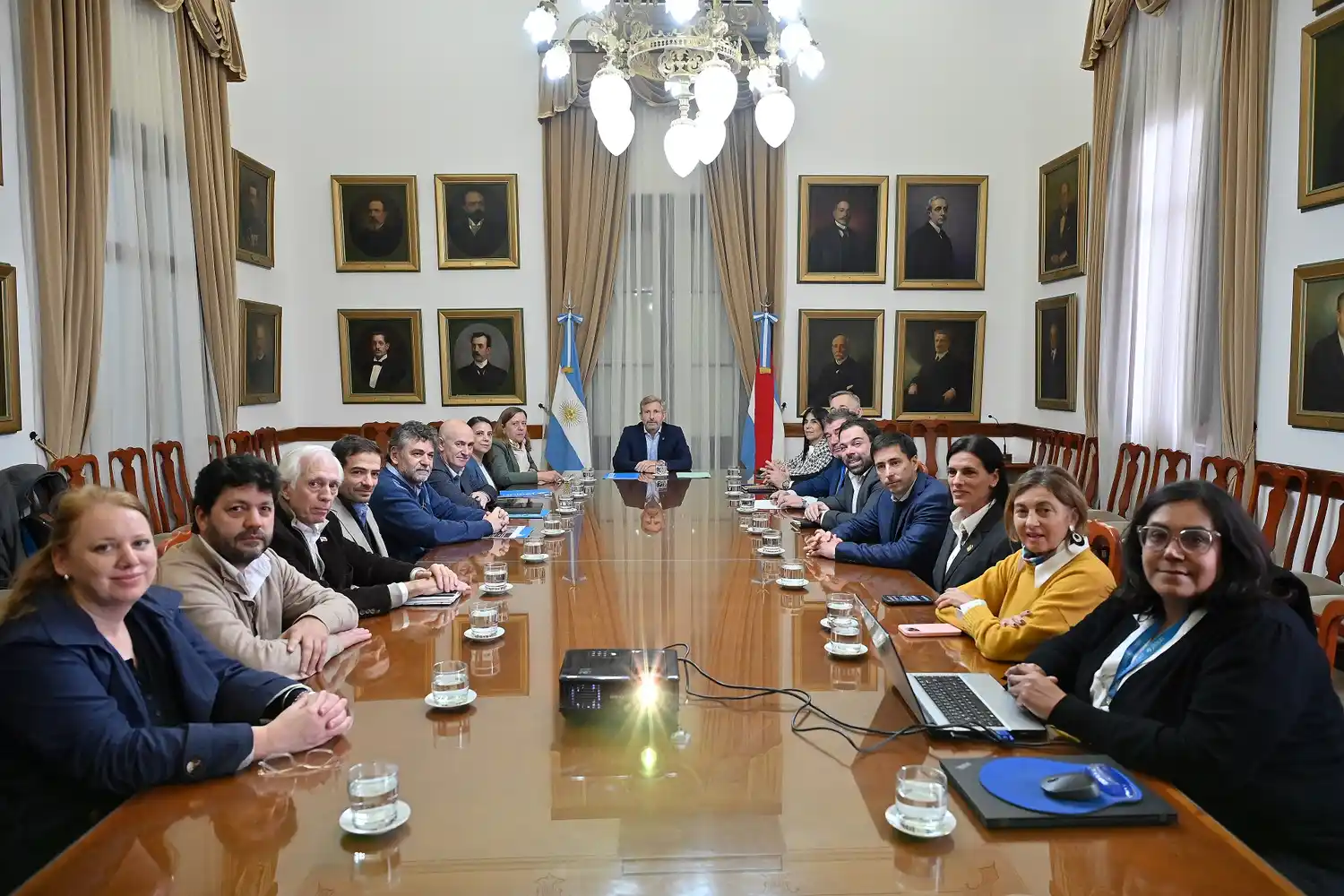 La Mesa Interministerial de Primera Infancia presentó un diagnóstico sobre la situación de la niñez en la provincia