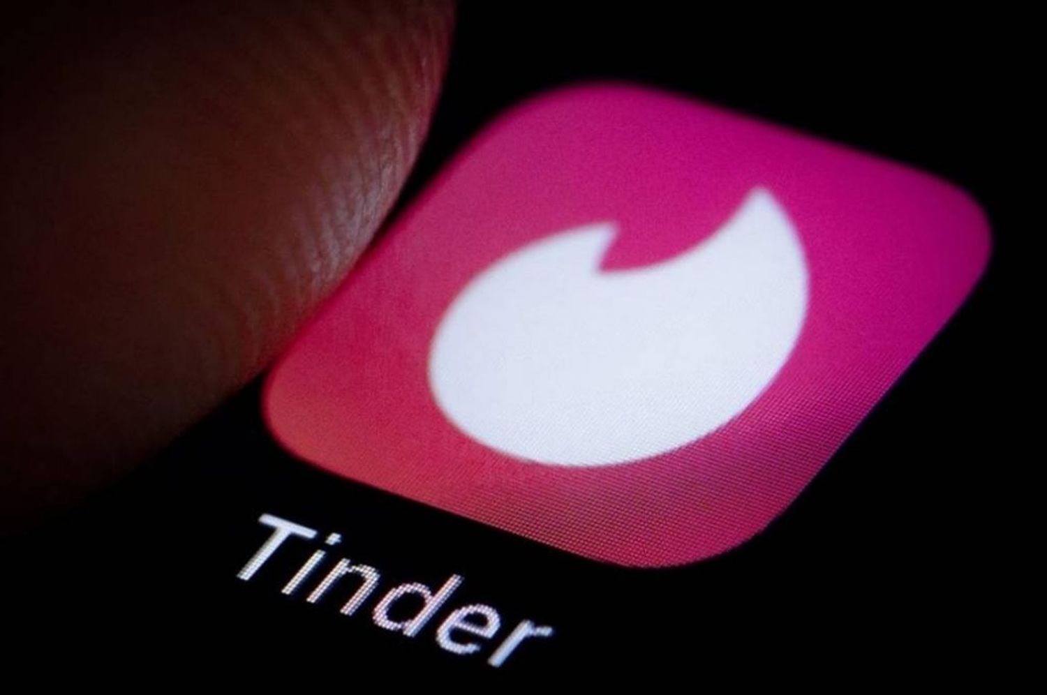 Cayó banda liderada por una mujer que captaba víctimas por Tinder