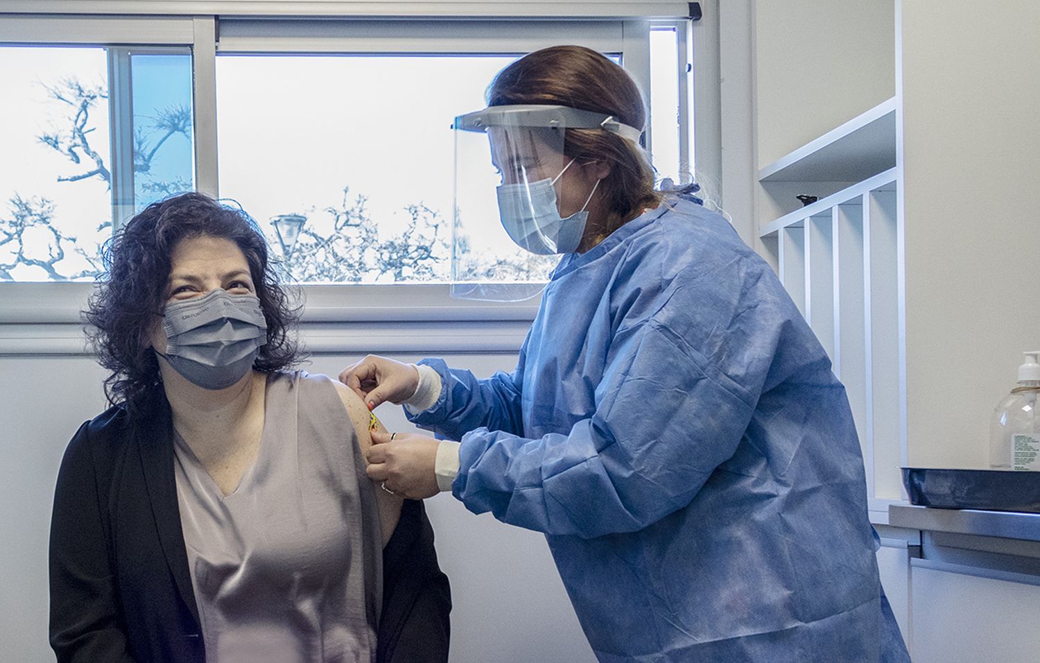 ¿Todos los argentinos deberán aplicarse una tercera dosis contra el coronavirus?