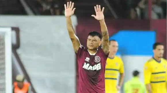 Con gol de Walter Bou de penal Lanús empató con Unión
