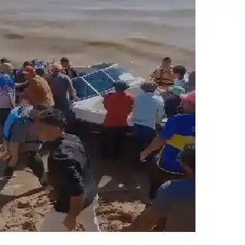 Gualeyos sufrieron un accidente náutico durante la Fiesta del Surubí en Goya