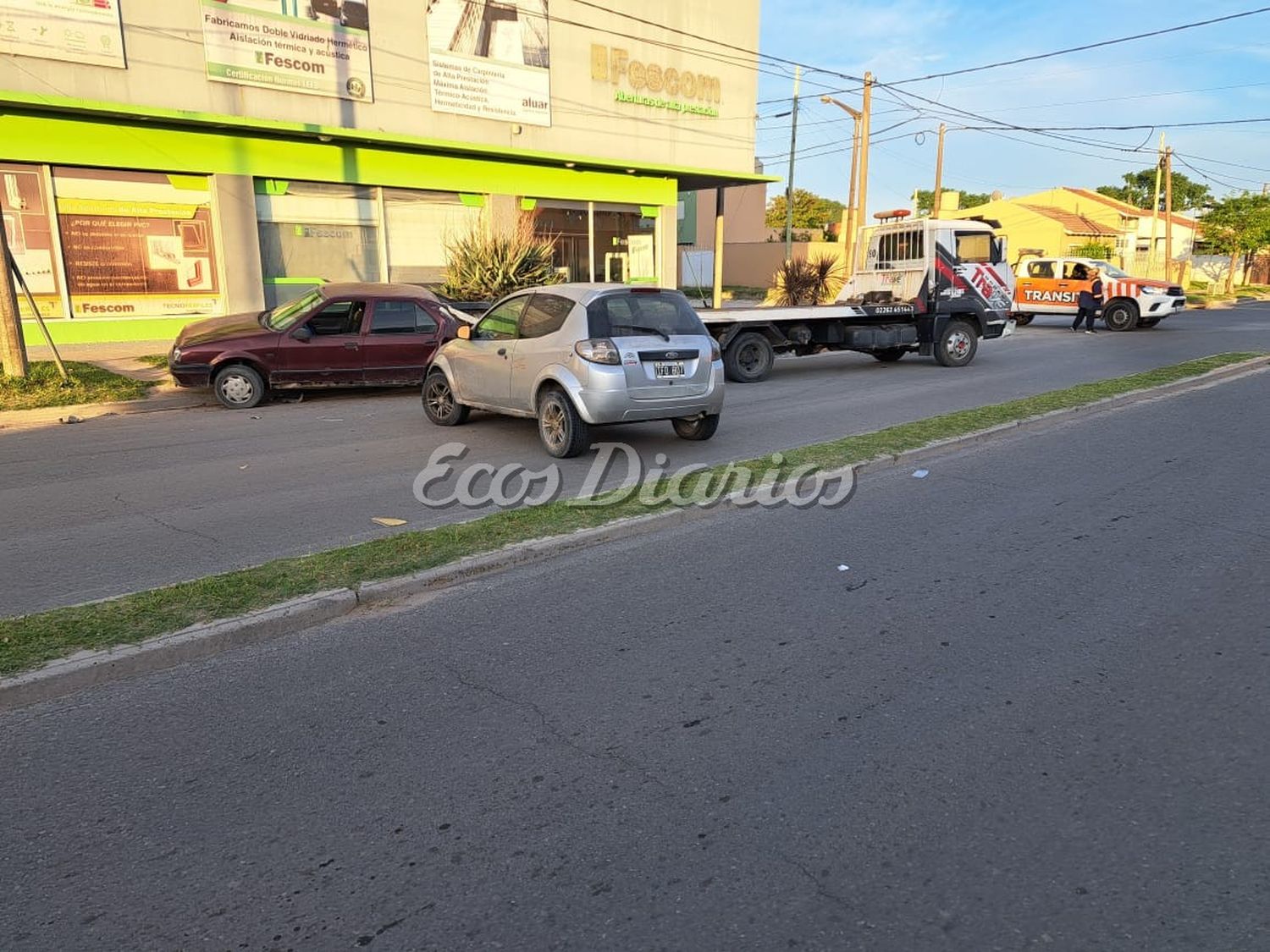 Se chocó un auto que estaba estacionado