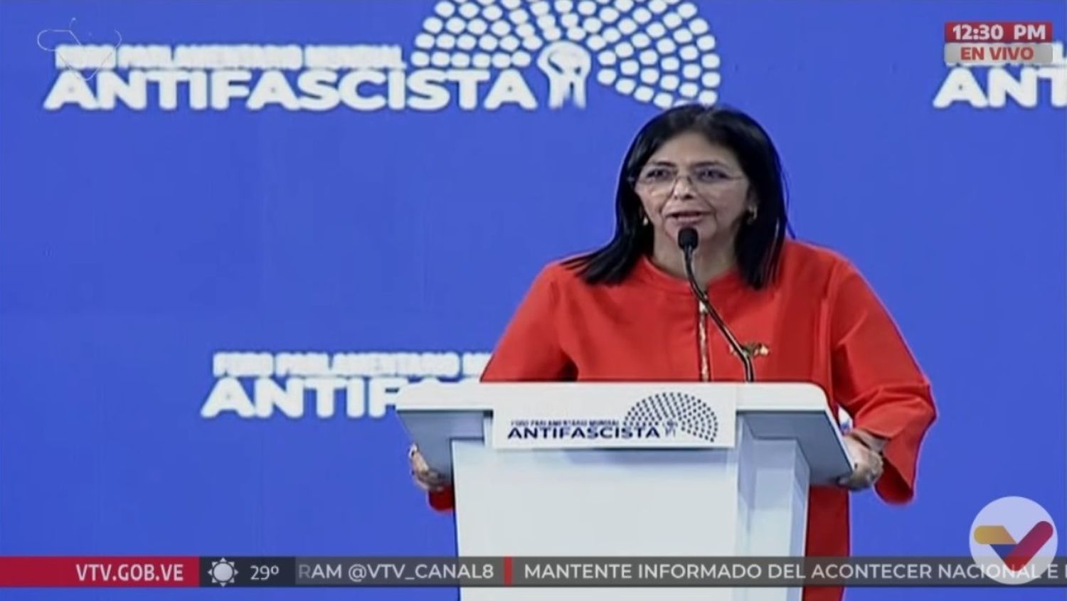 ES FALSO que DELCY RODRÍGUEZ haya anunciado la prohibición del uso de dólares o el fin de las pensiones del IVSS