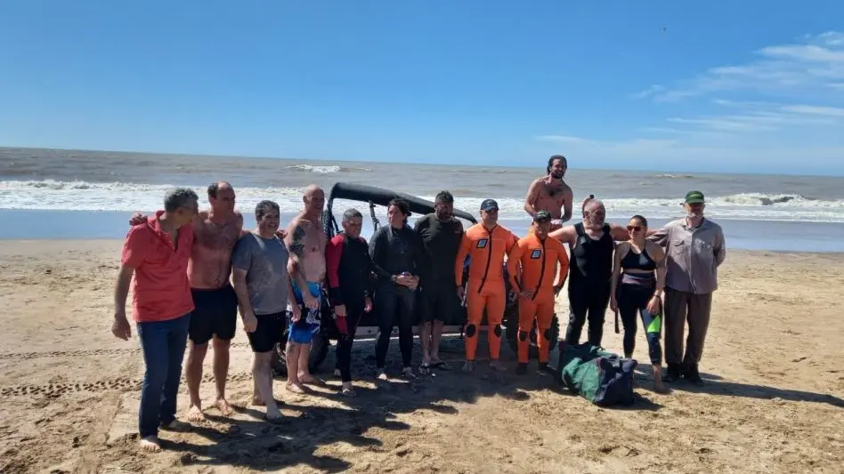 Rescataron a una ballena encallada en Villa Gesell: "Es una tarea que da mucha satisfacción"