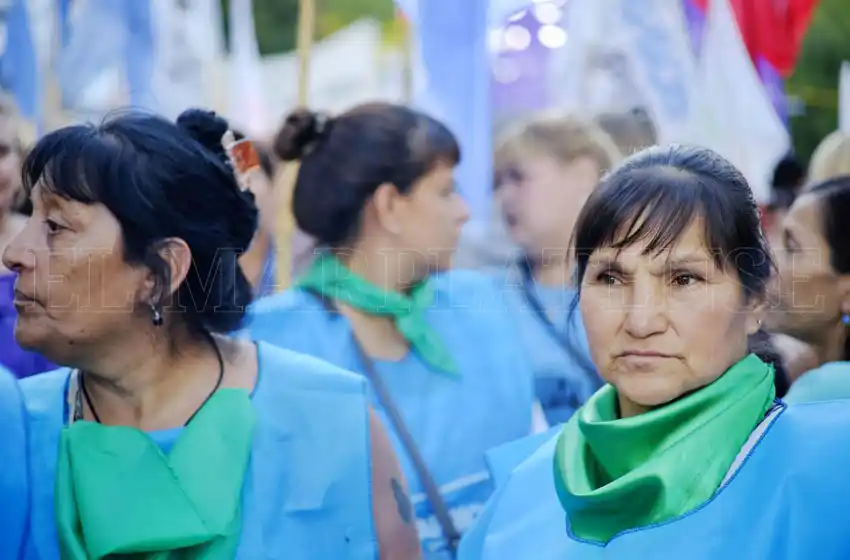 El objetivo del encuentro es generar un espacio de reflexión y análisis sobre los mandatos que históricamente atravesaron a mujeres y femineidades.