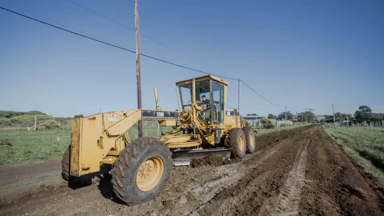 Más de 650 cuadras reparadas: fuerte intervención municipal en Chapadmalal y la zona sur