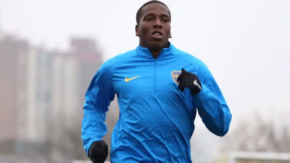 Hurtado entrenó por primera vez en Boca